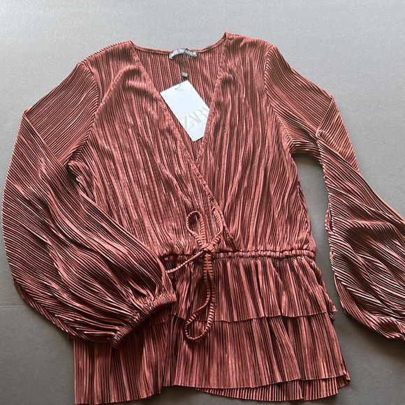 Zara Pleated Blouse - Picture 5 of 10